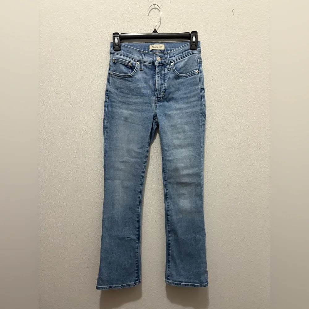 Madewell Mid-Rise Kick Out Blue Jeans - Picture 2 of 14